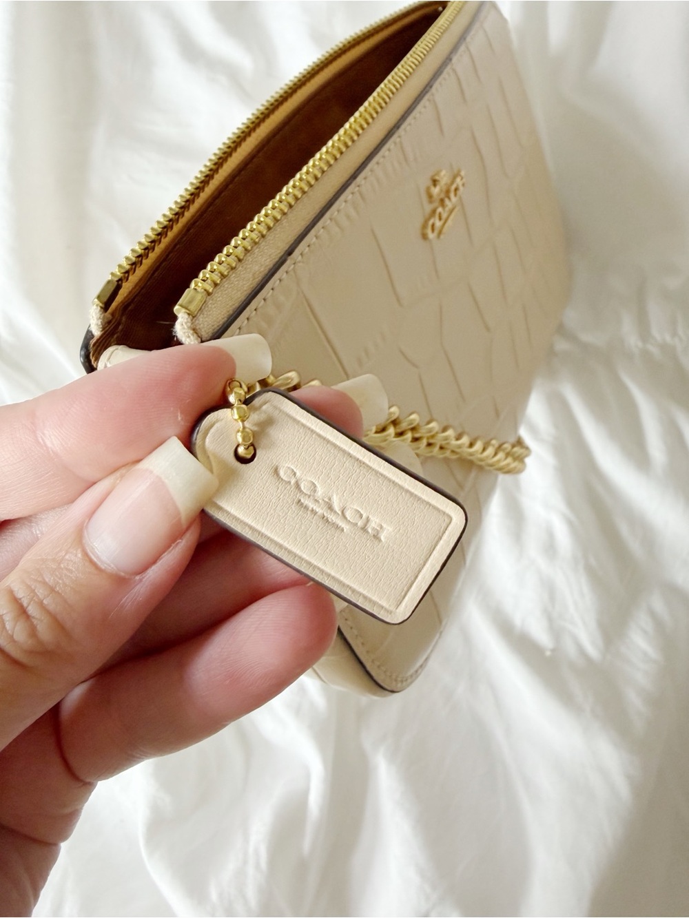 COACH Nolita 20 Croc Embossed Beige Leather Wristlet Pouch - Picture 10 of 15
